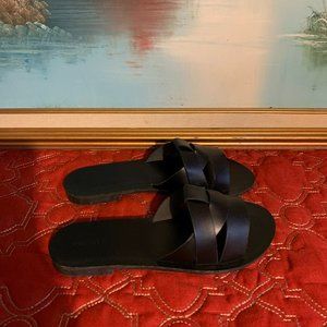 Forever 21 Strappy Slip on Flat Sandals in Black  6
